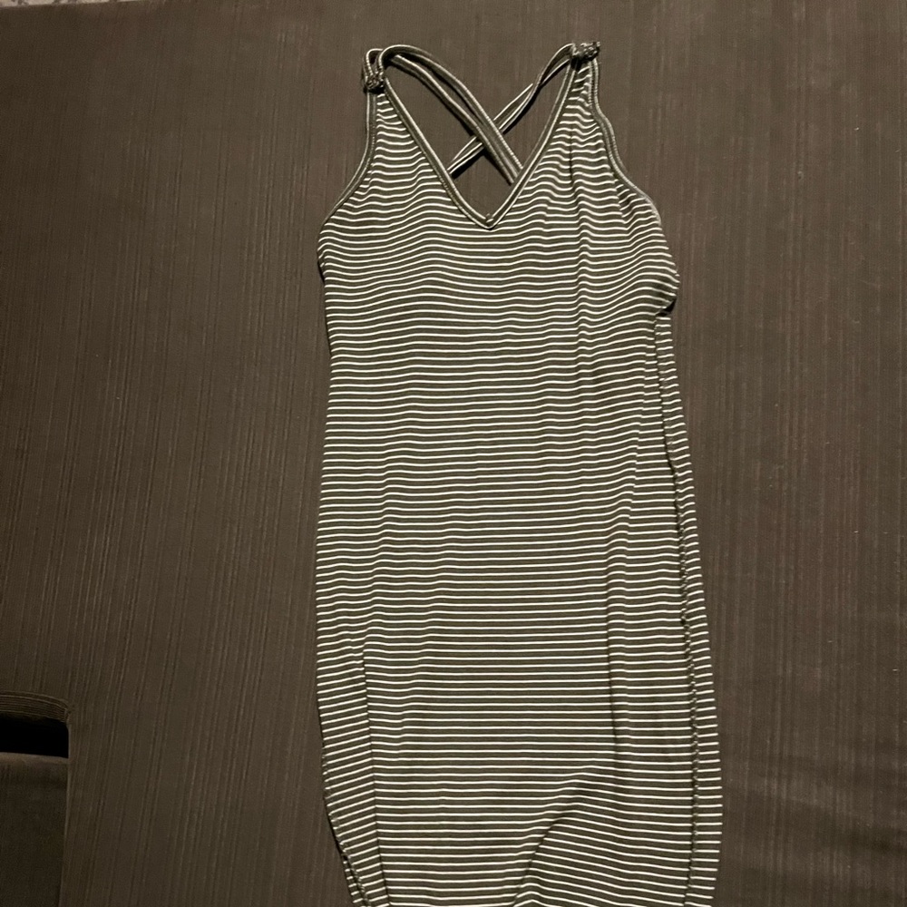 Green striped dress size M